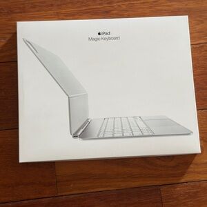 Apple iPad Magic Keyboard box empty new
